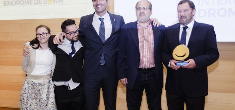 22-3-2017 ALCALDE PRESIDENTA ASALSIDO JOSEFINA SORIA DIA MUNDIAL DOWN 3