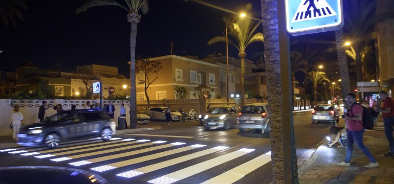 PASO PEATONAL INTELIGENTE