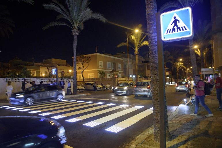 PASO PEATONAL INTELIGENTE