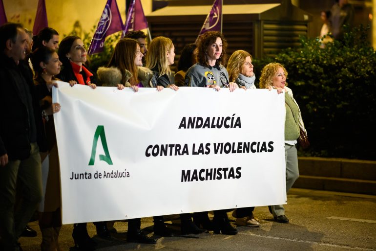 ayuntamiento-almeria-manifestacion-violencia-genero