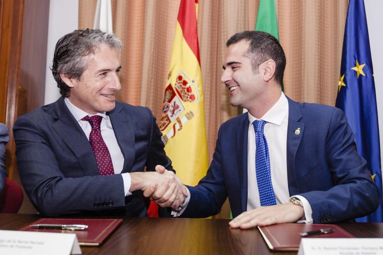 3-4-2017 alcalde con ministro Fomento, Iñigo de la Serna 3