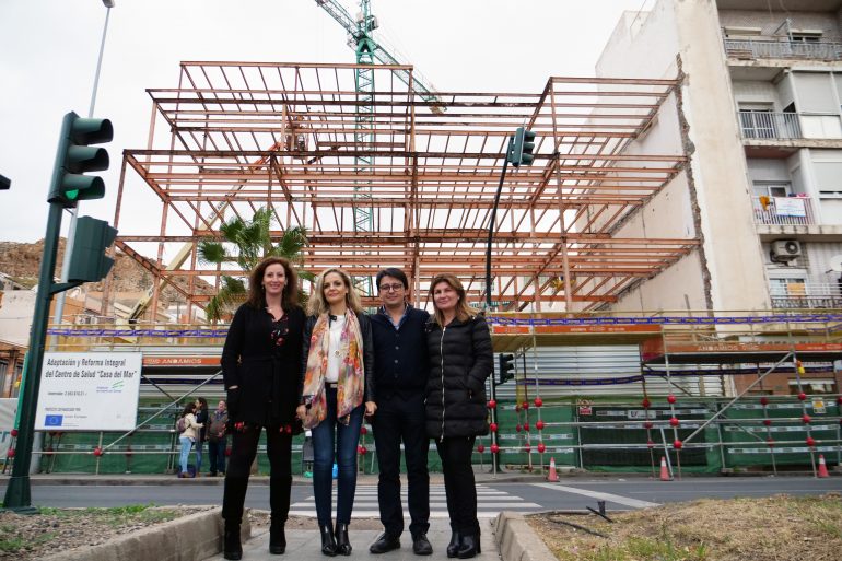 MARIBEL SÁNCHEZ, ROSALÍA ESPINOSA, MARÍA VÁZQUEZ Y MANUEL GUZMÁN - CASA DEL MAR