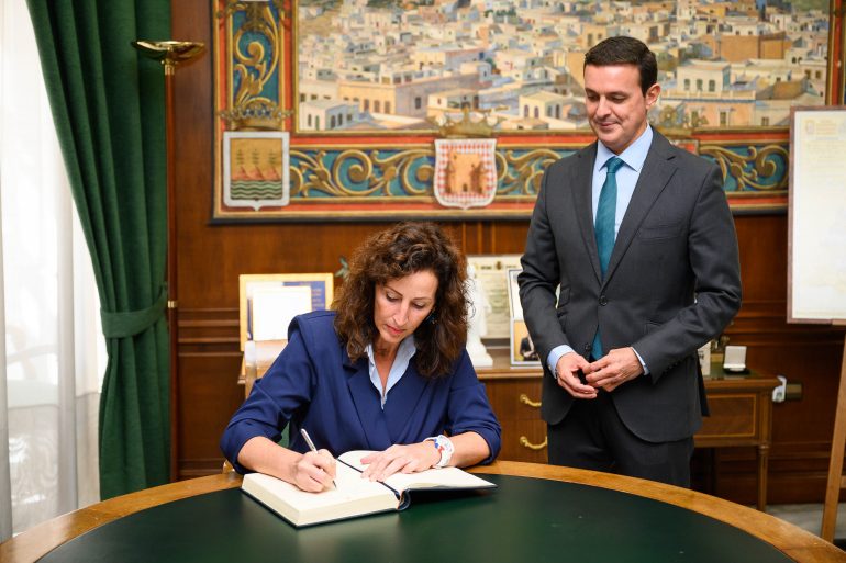 alcaldesa-almeria-visita-institucional-diputacion
