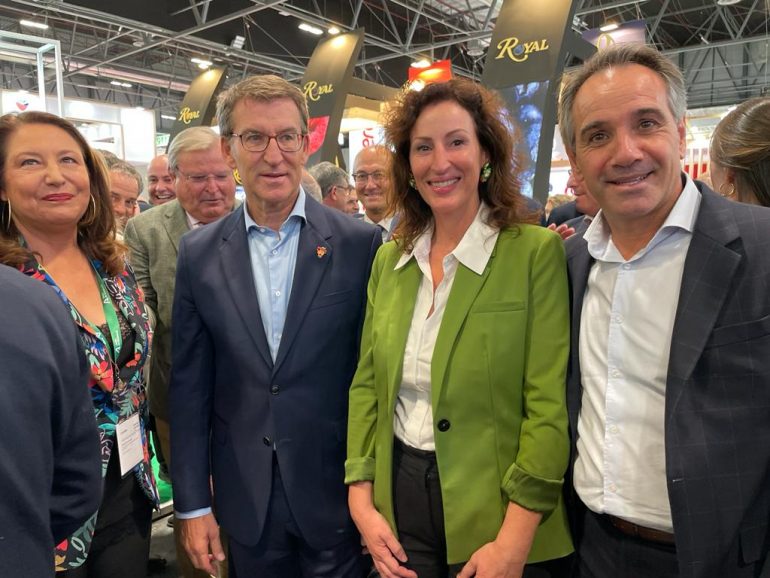 alcaldesa-almeria-visita-fruit-attraction