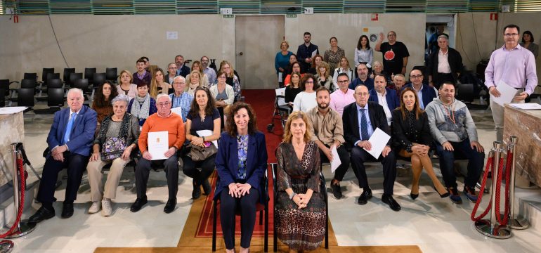 alcaldesa-almeria-entrega-ayudas-colectivos-sociales