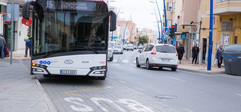 ayuntamiento-reduce-precios-bus-urbano