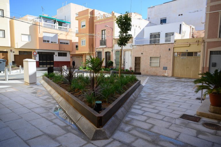 obras-plazas-orbaneja-cantares-masnou-almeria
