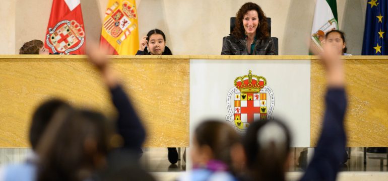 alcaldesa-alumnos-safa-ayuntamiento
