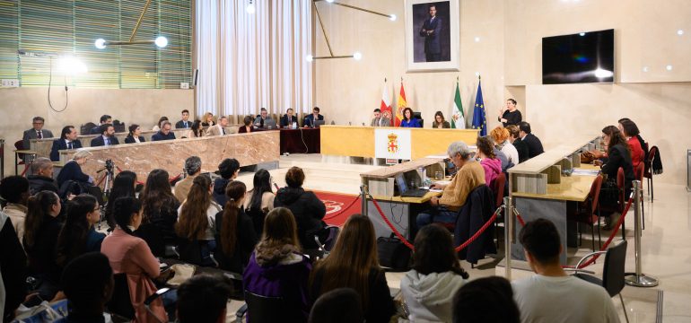 alcaldesa-defiende-gestion-pp-ayuntamiento-almeria