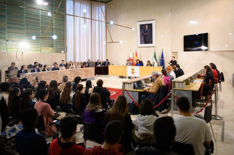 alcaldesa-defiende-gestion-pp-ayuntamiento-almeria