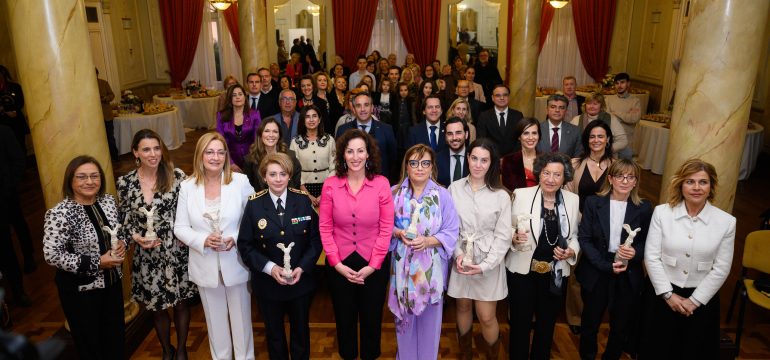 ayuntamiento-galardones-mujeres-8m