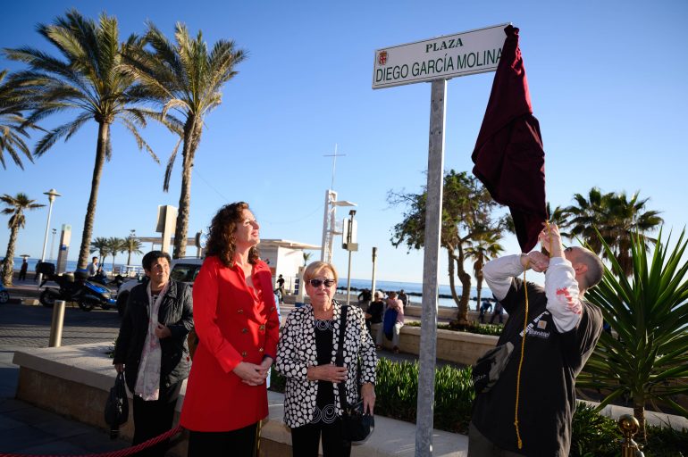 almeria-homenaje-plaza-diego-garcia