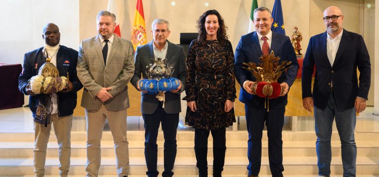 entrega-coronas-reyes