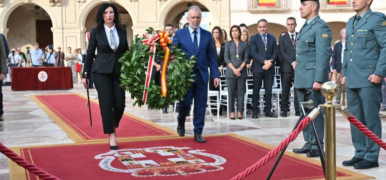 ALCALDESA-MINISTRO-COLORAOS