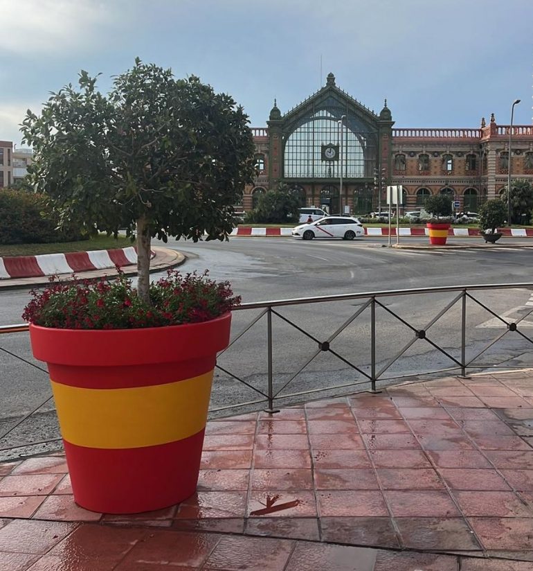 MACETERO-ESP-ESTACION
