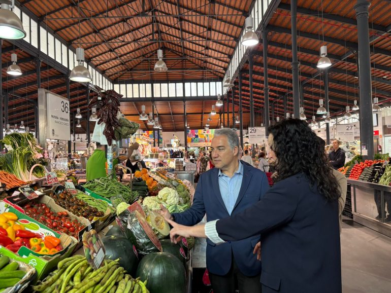 ALCALDESA Y BENDODO EN EL MERCADO CENTRAL 2